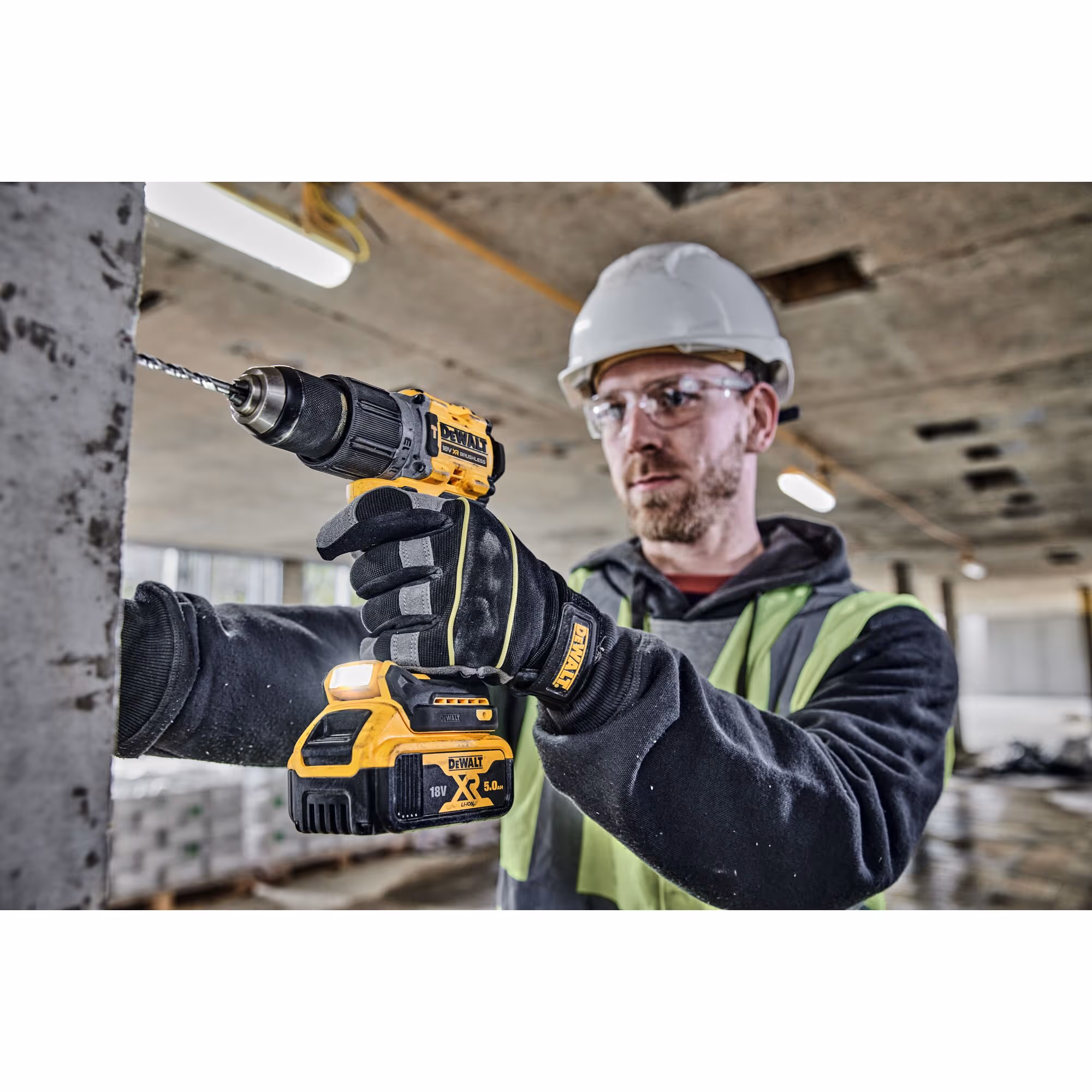 Perceuse visseuse percussion Compacte XR 18V 5Ah Li-Ion Brushless
