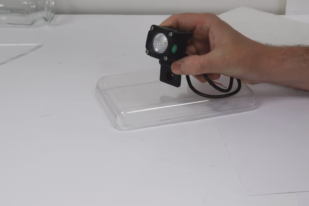PHARE DE TRAVAIL ULTRA COMPACT 10W 1 LED 600LM