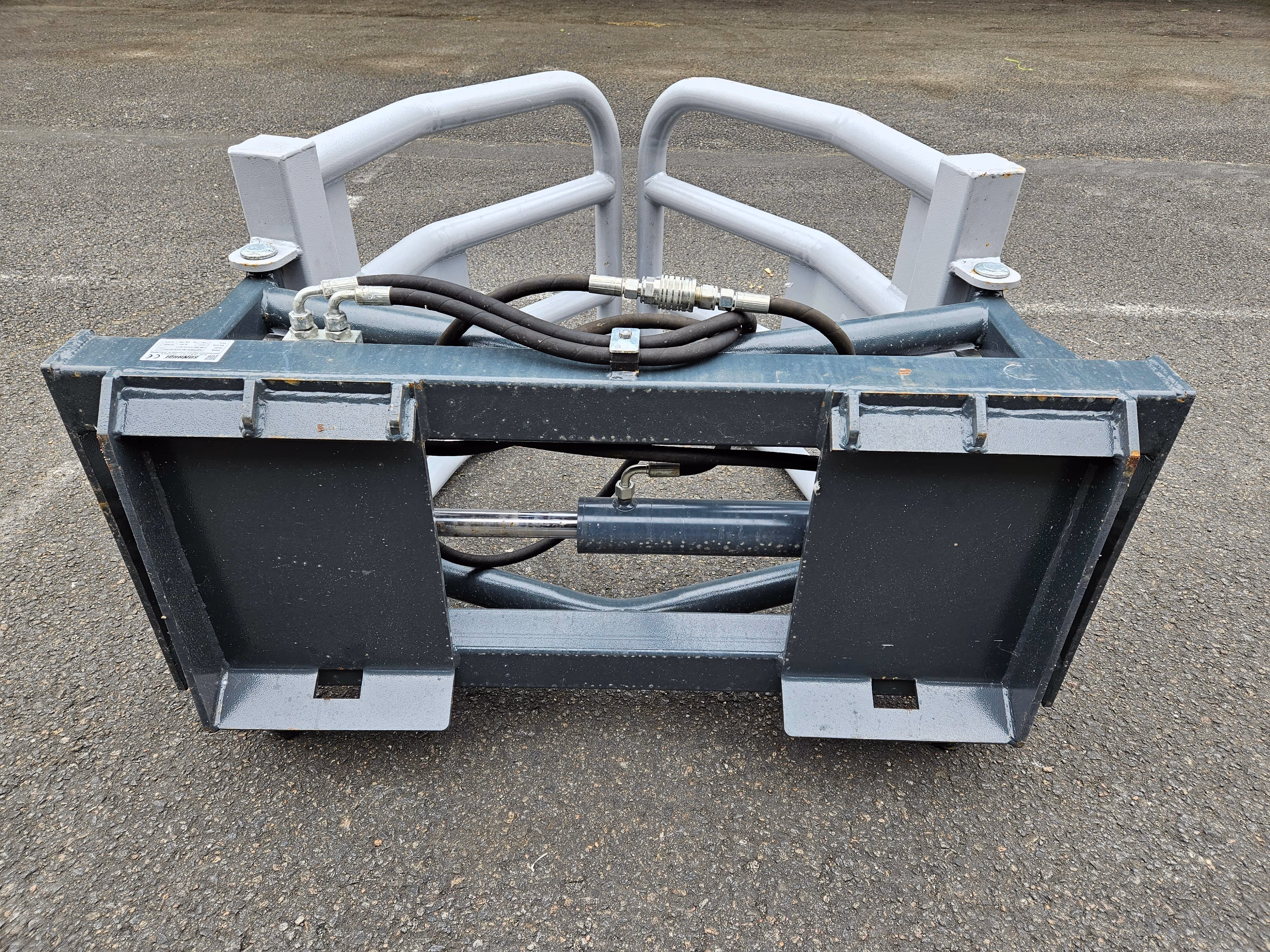 Pince à enrubannage 1500 attache Bobcat Maly Sonarol avec défauts