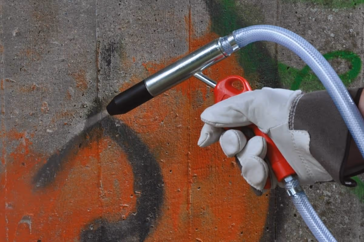 Pistolet decapeur ecologique a bicarbonate de soude