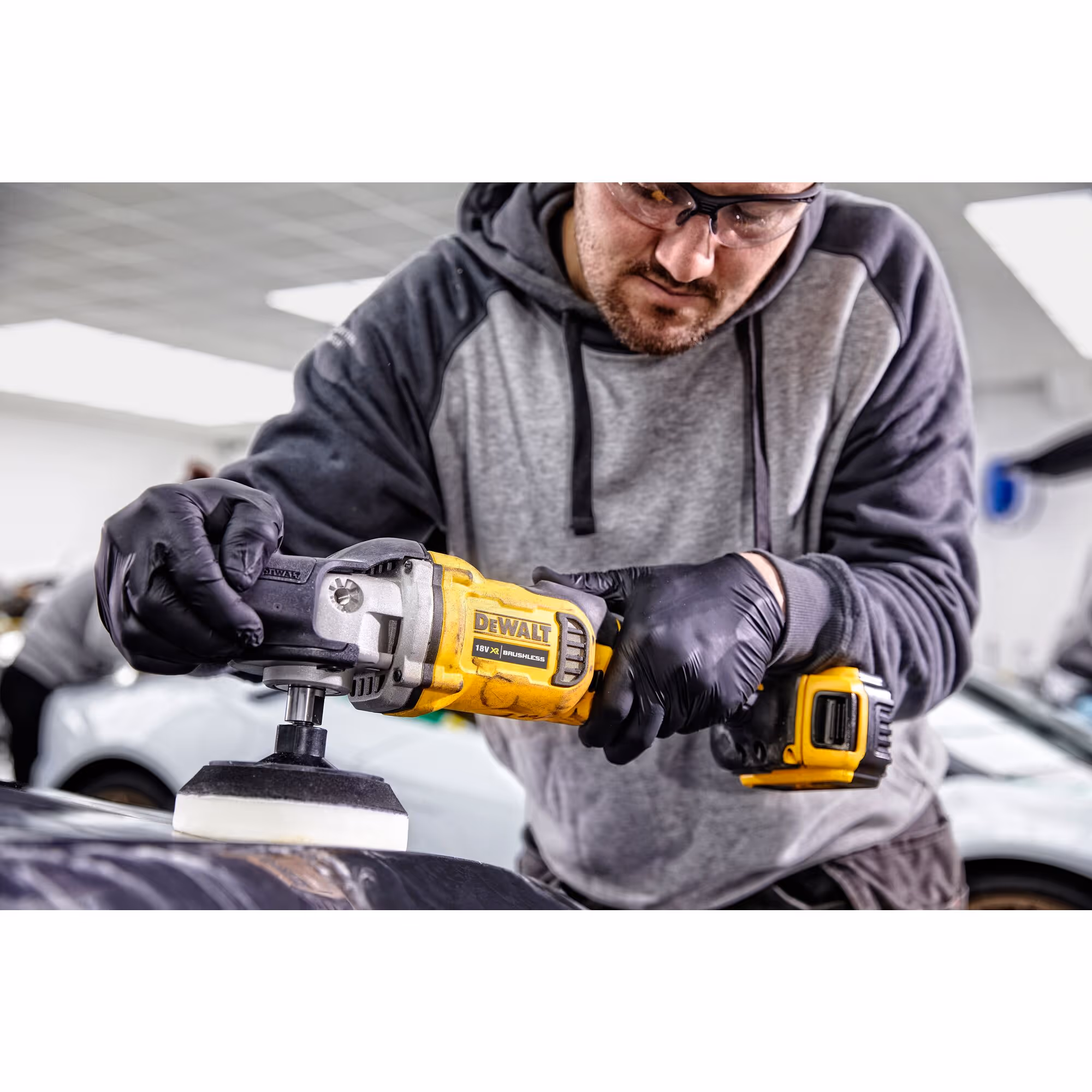 Polisseuse rotative XR 18V 5Ah Li-Ion Brushless avec batterie
