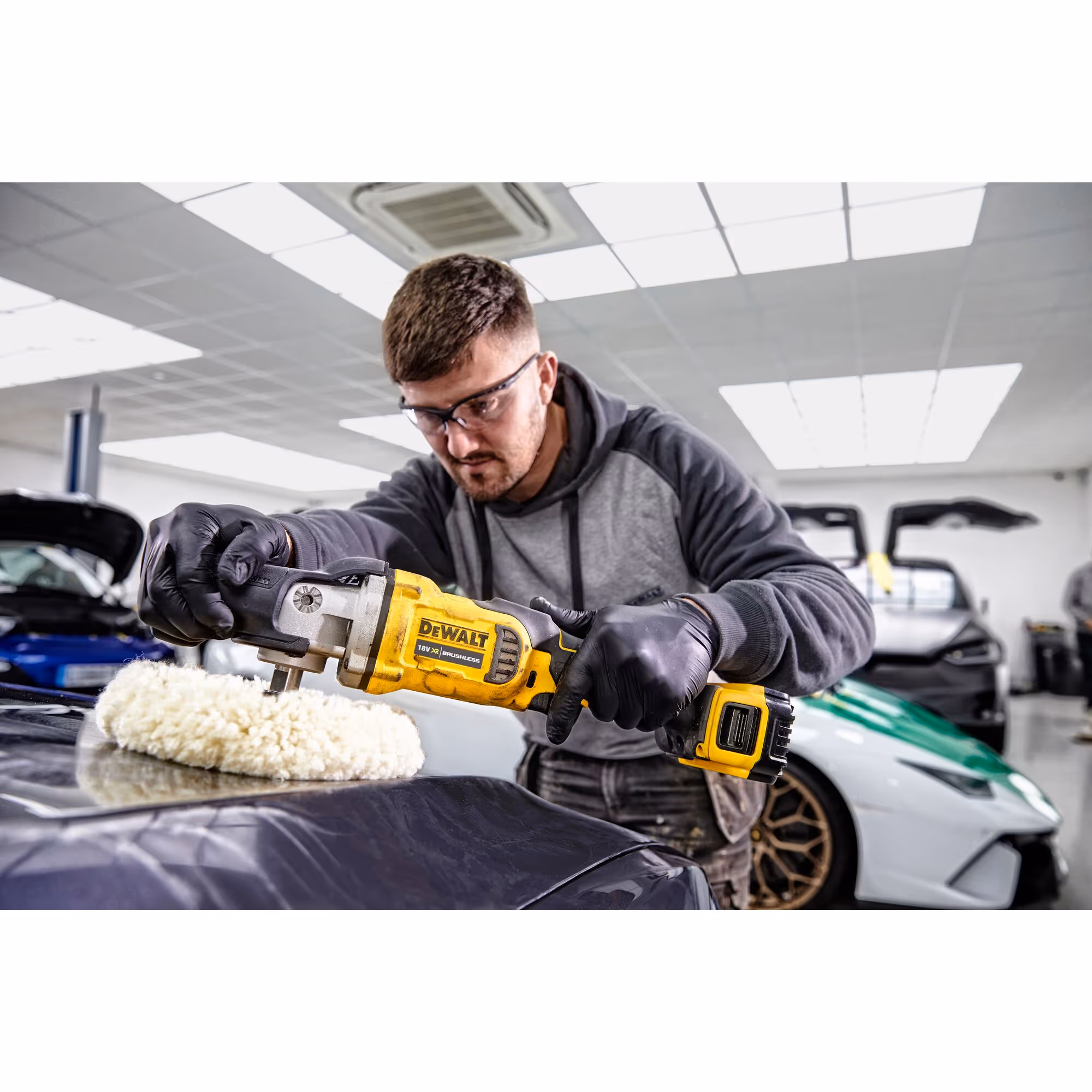 Polisseuse rotative XR 18V 5Ah Li-Ion Brushless avec batterie