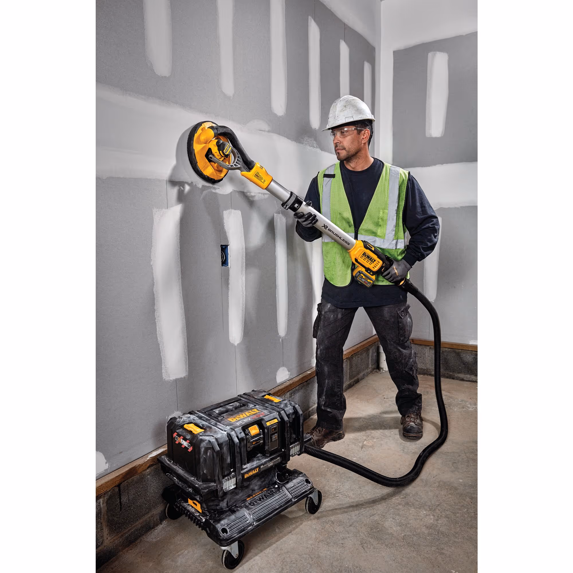 Ponceuse à bras murale XR 18V 6Ah Li-Ion Brushless - 225 mm avec batteries