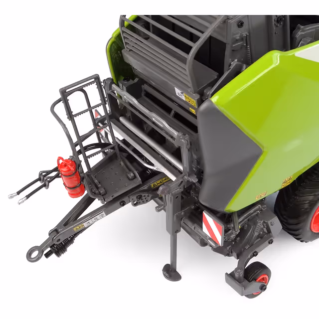PRESSE A BALLES RONDES CLAAS VARIANT 560RF AU 1/32EME UNIVERSAL HOBBIES