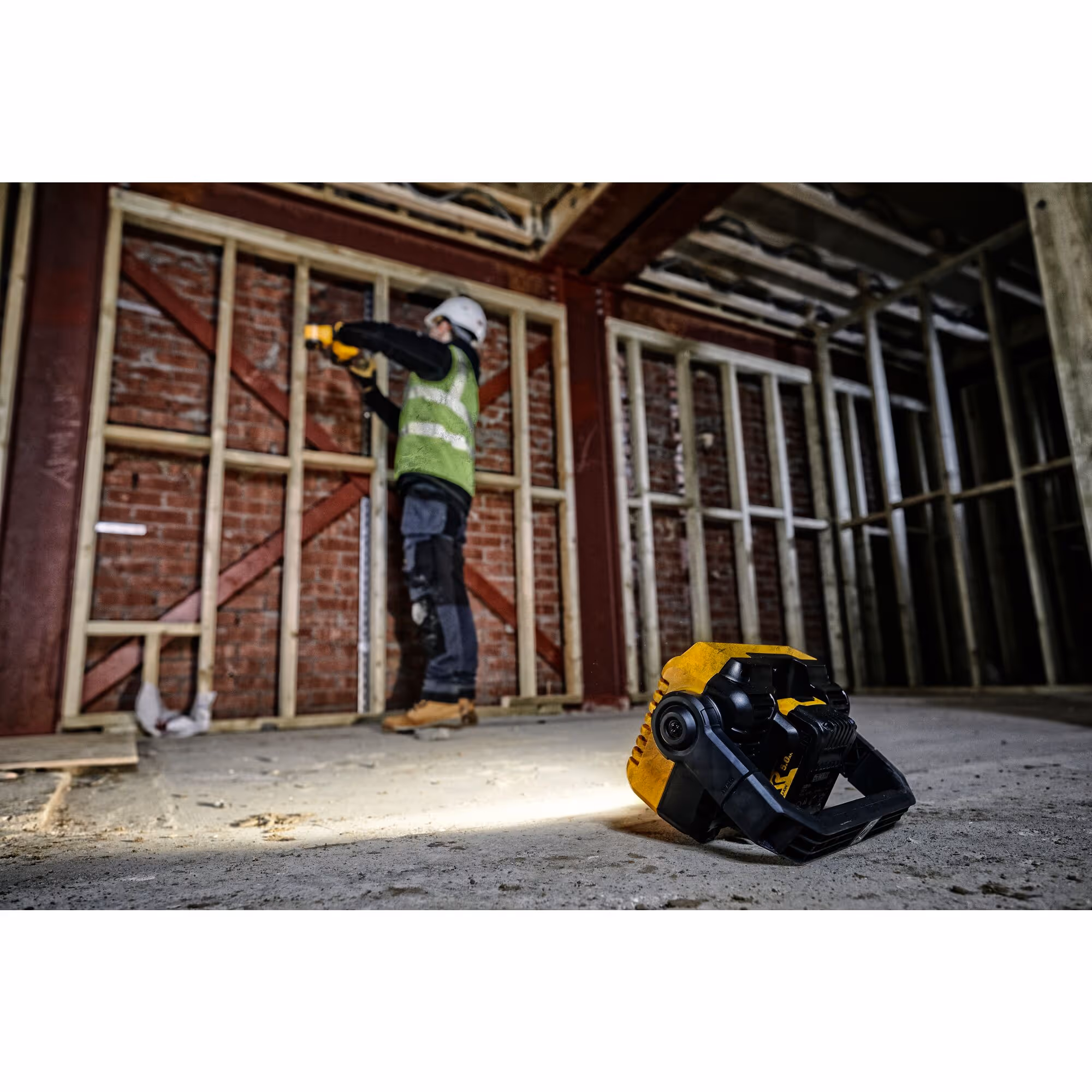 Projecteur Compact XR 12V / 18V / 54V Sans batterie ni chargeur