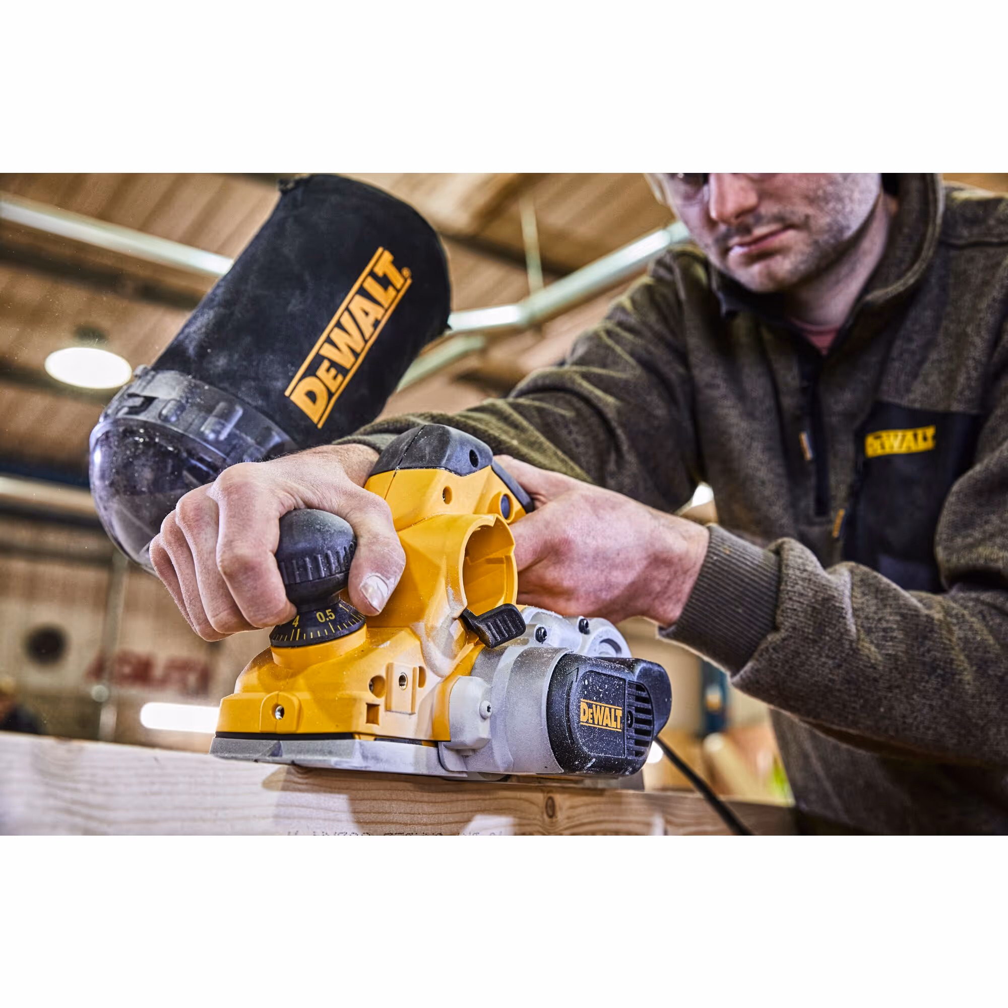 Rabot 1050W 4 mm
