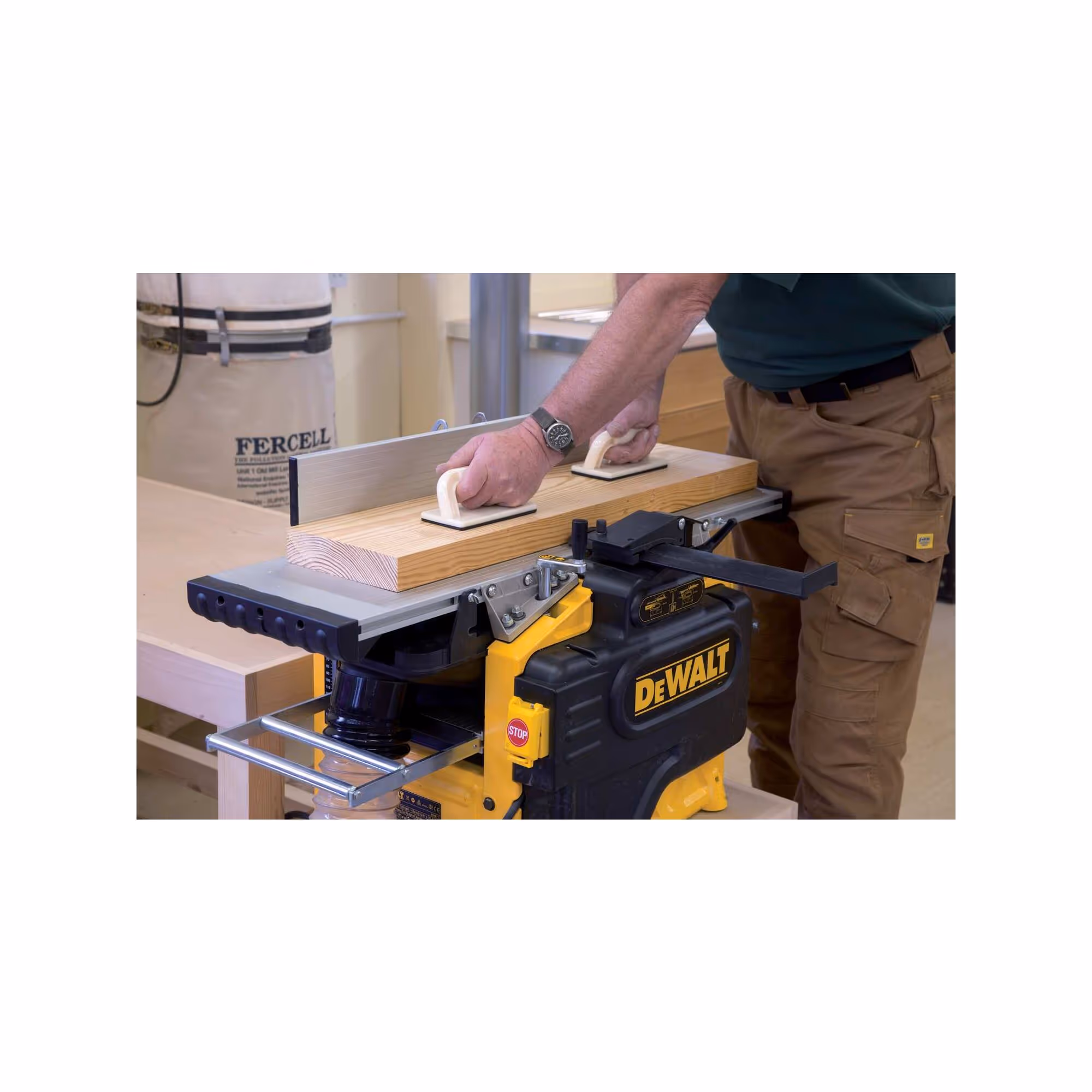 Raboteuse dégauchisseuse 2100W 260 mm