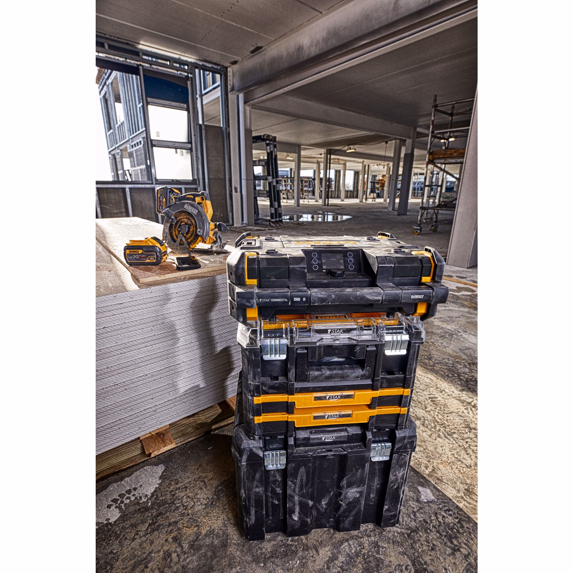 Radio TSTAK sur secteur ou batteries XR 12V / 18V / 54V
