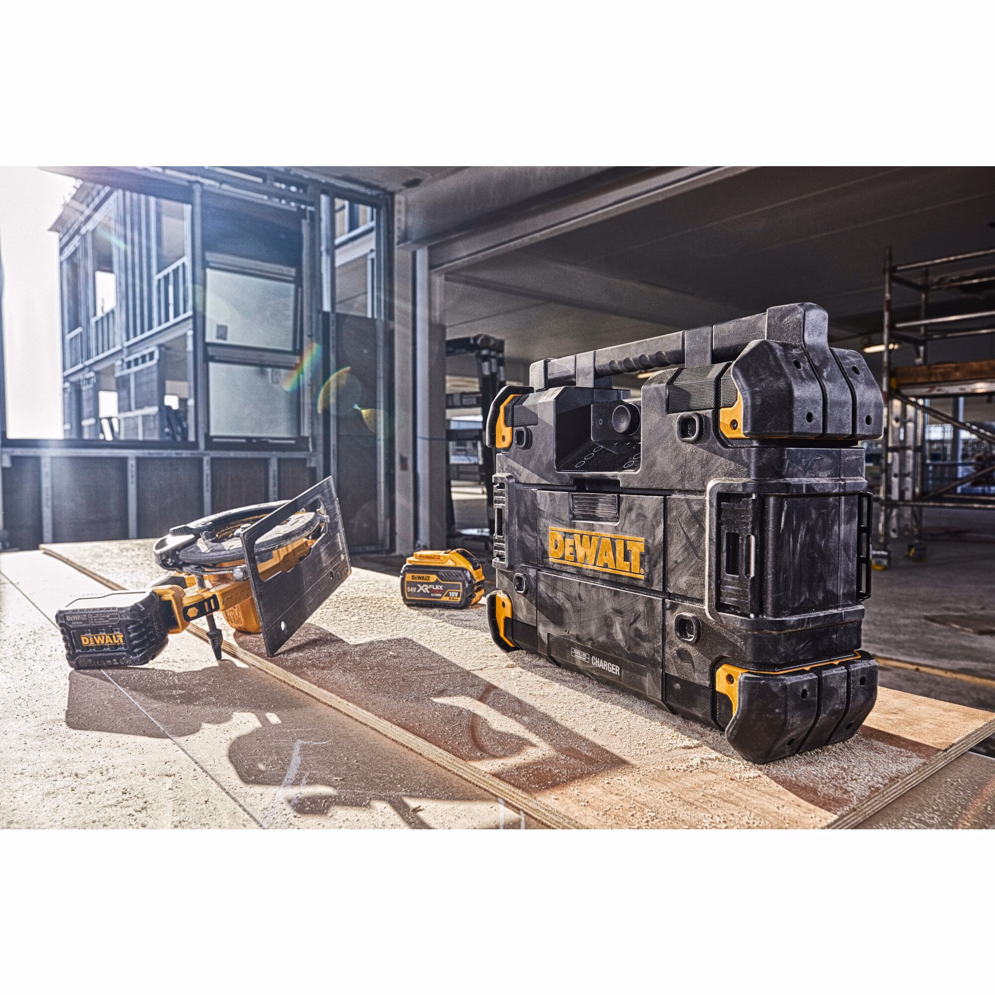 Radio TSTAK sur secteur ou batteries XR 12V / 18V / 54V