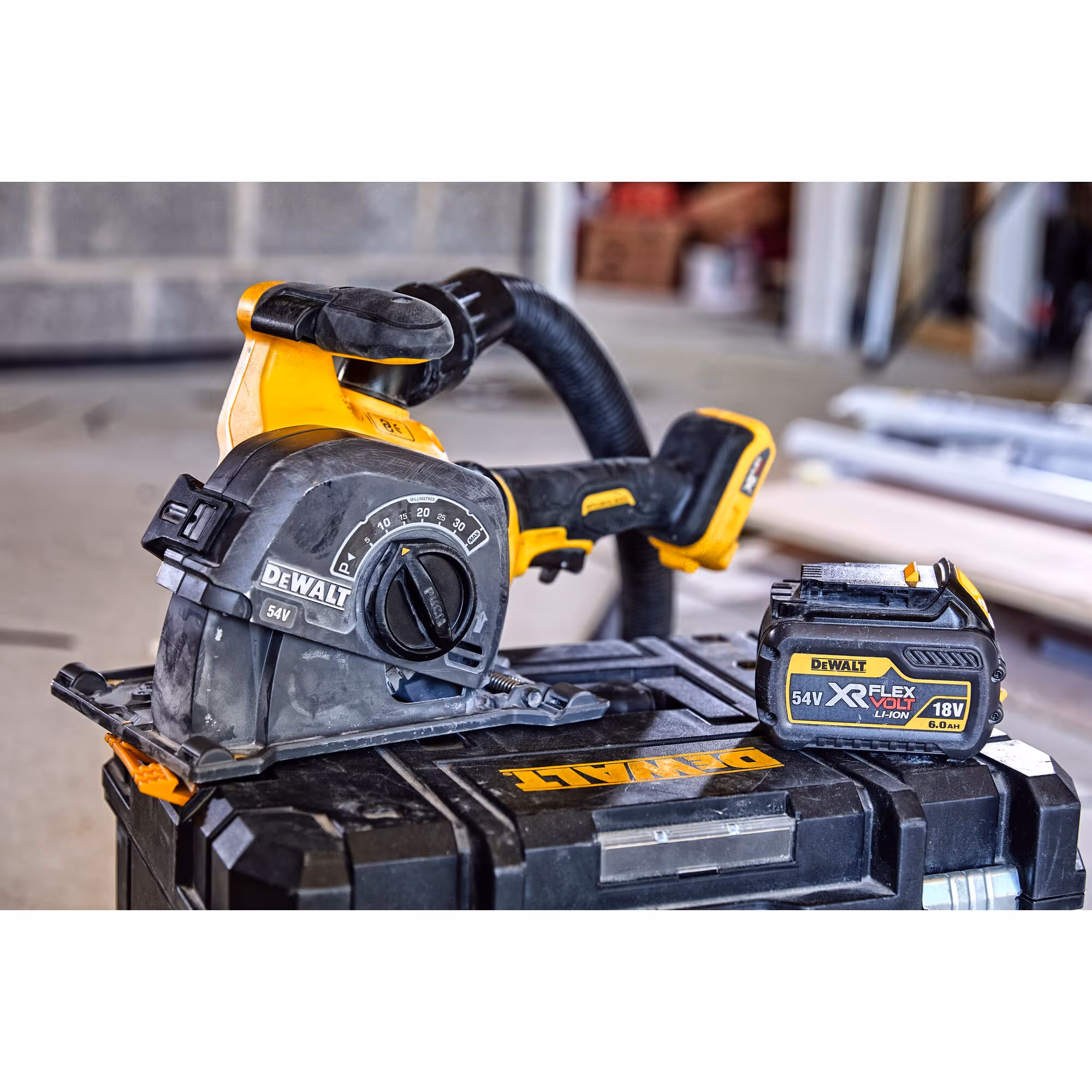 Rainureuse à béton XR FLEXVOLT 54V 2Ah Li-Ion Brushless