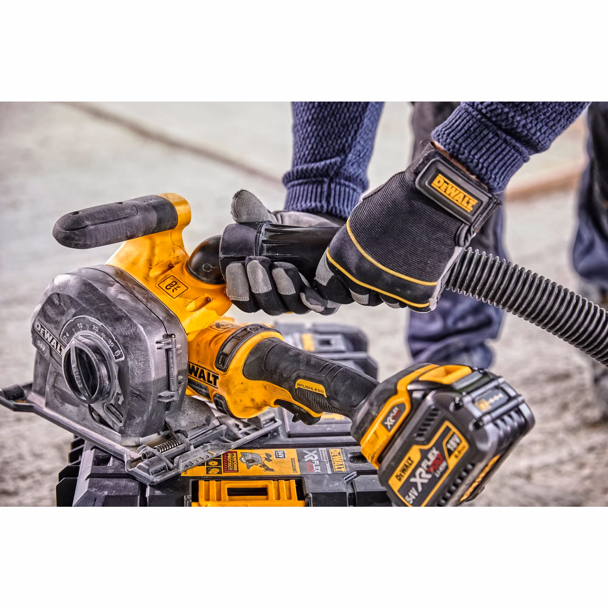 Rainureuse à béton XR FLEXVOLT 54V 2Ah Li-Ion Brushless
