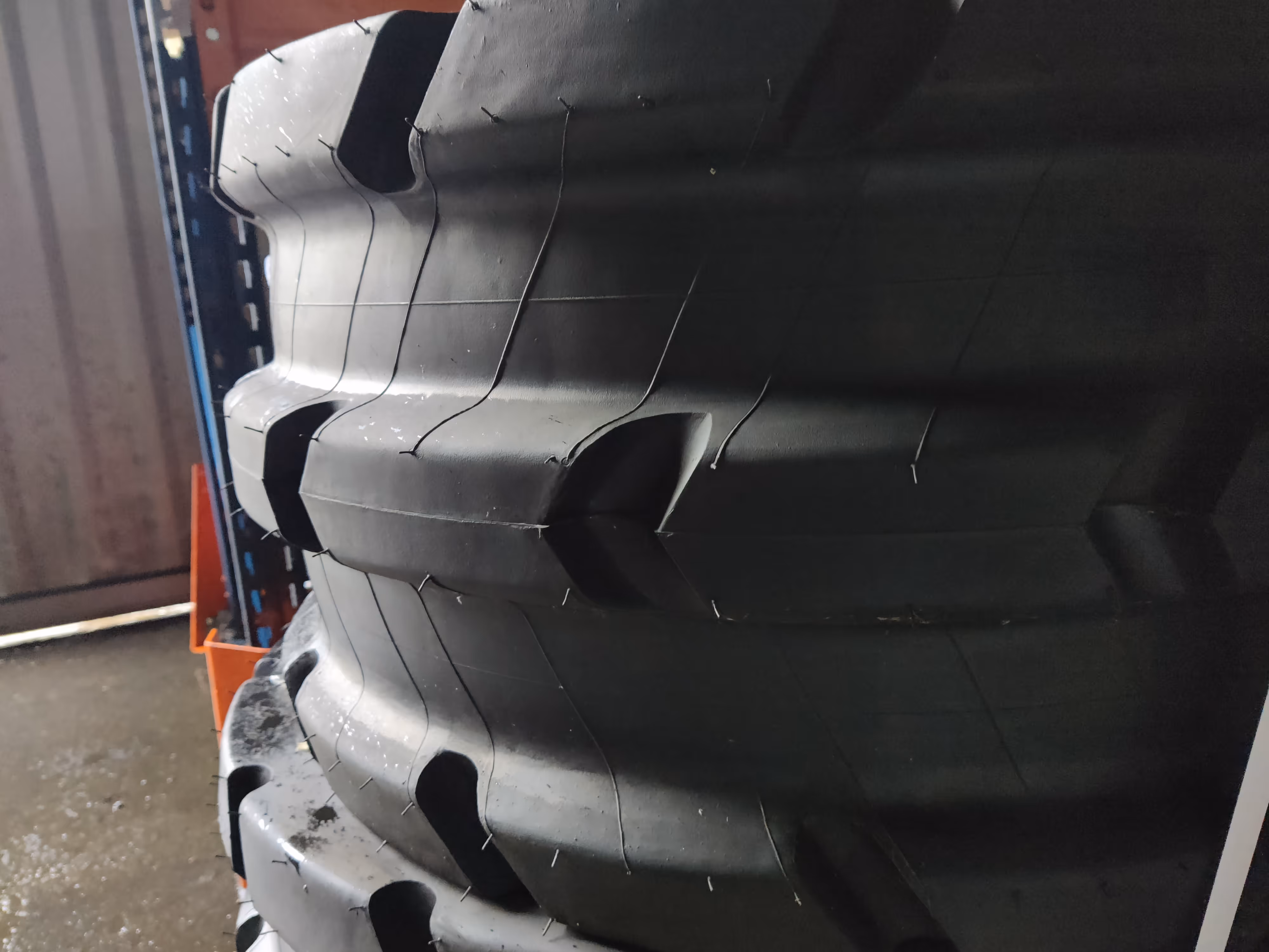 ROUE 400/50 15.5 GAUCHE