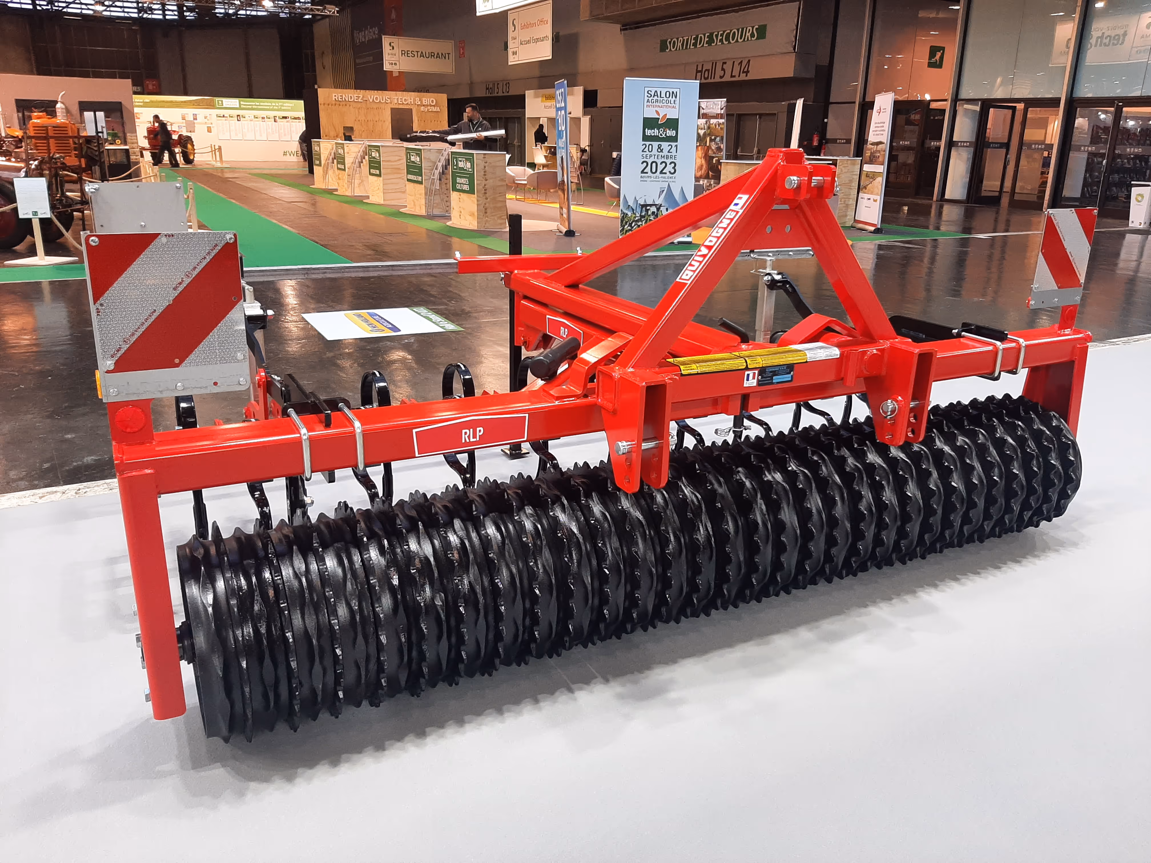 Rouleau porté poussé avec dents RLP 300 Quivogne