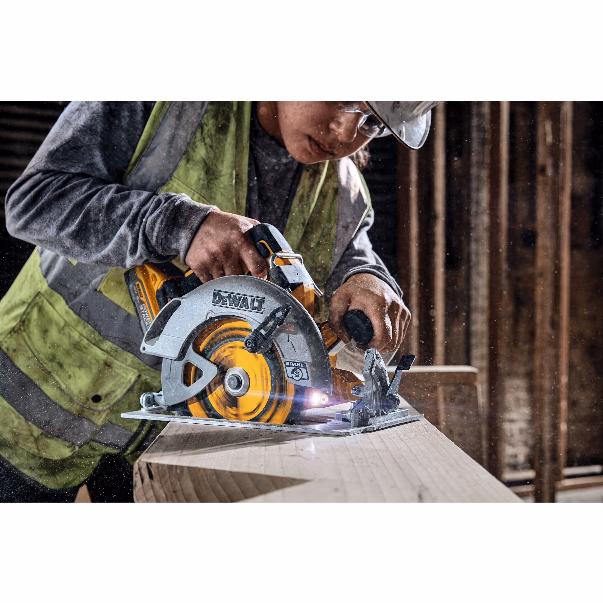 Scie circulaire XR 18V ADVANTAGE 5Ah Li-Ion Brushless 190 mm - POWERSTACK avec baterries