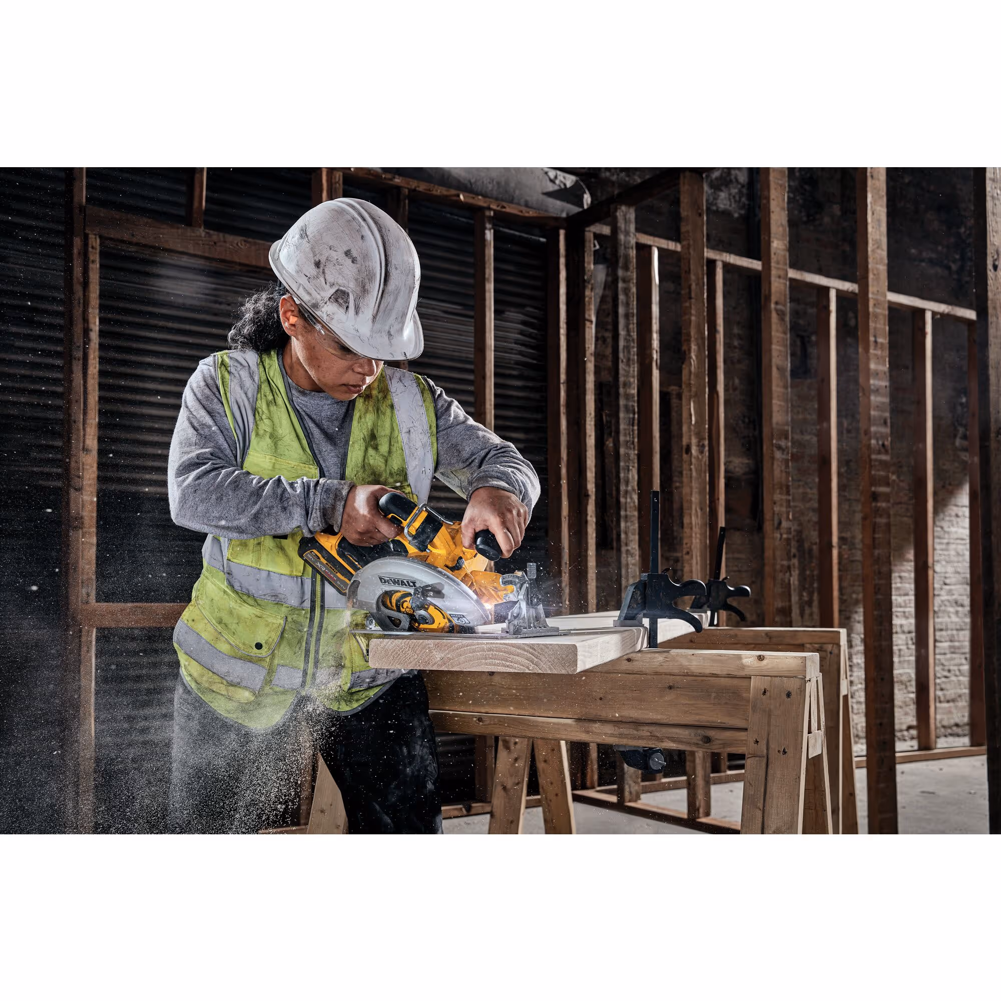 Scie circulaire XR 18V ADVANTAGE Brushless 190 mm Sans batterie ni chargeur