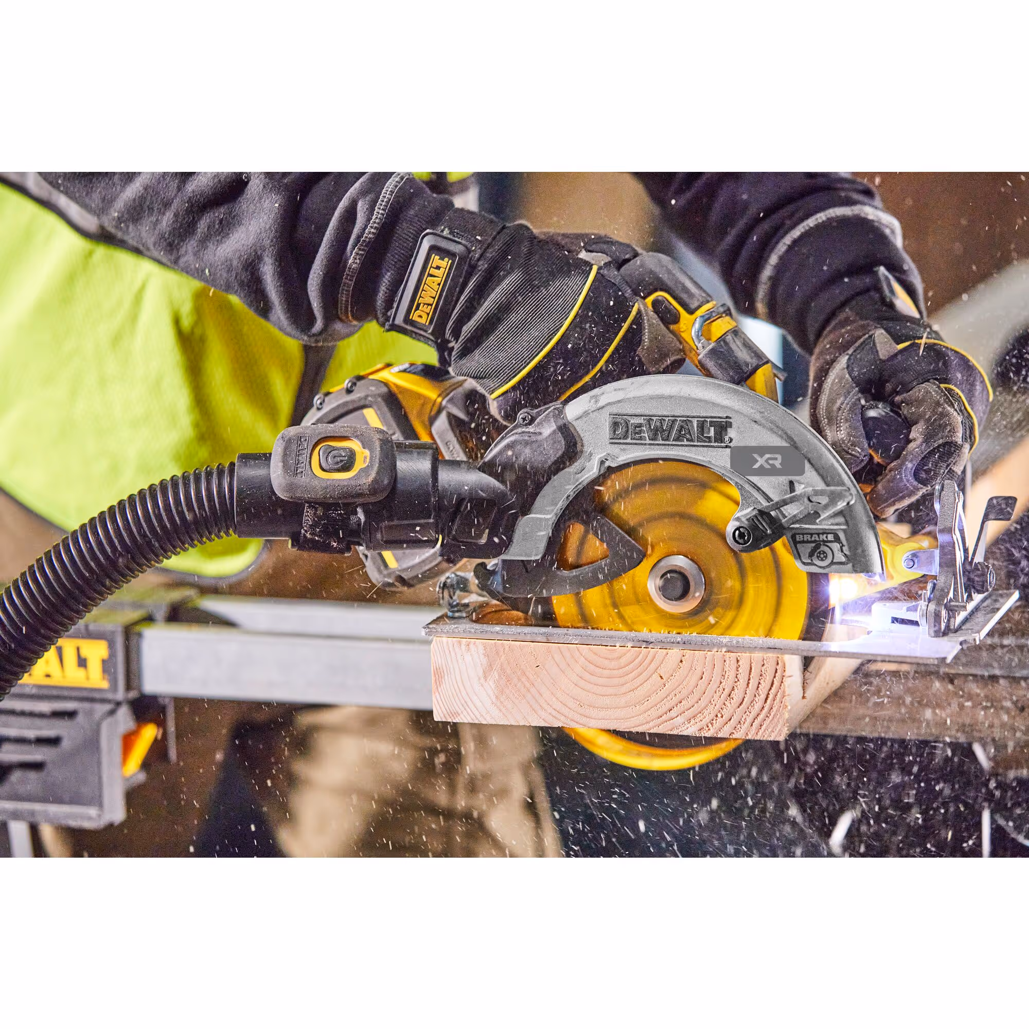 Scie circulaire XR 18V ADVANTAGE Brushless 190 mm Sans batterie ni chargeur