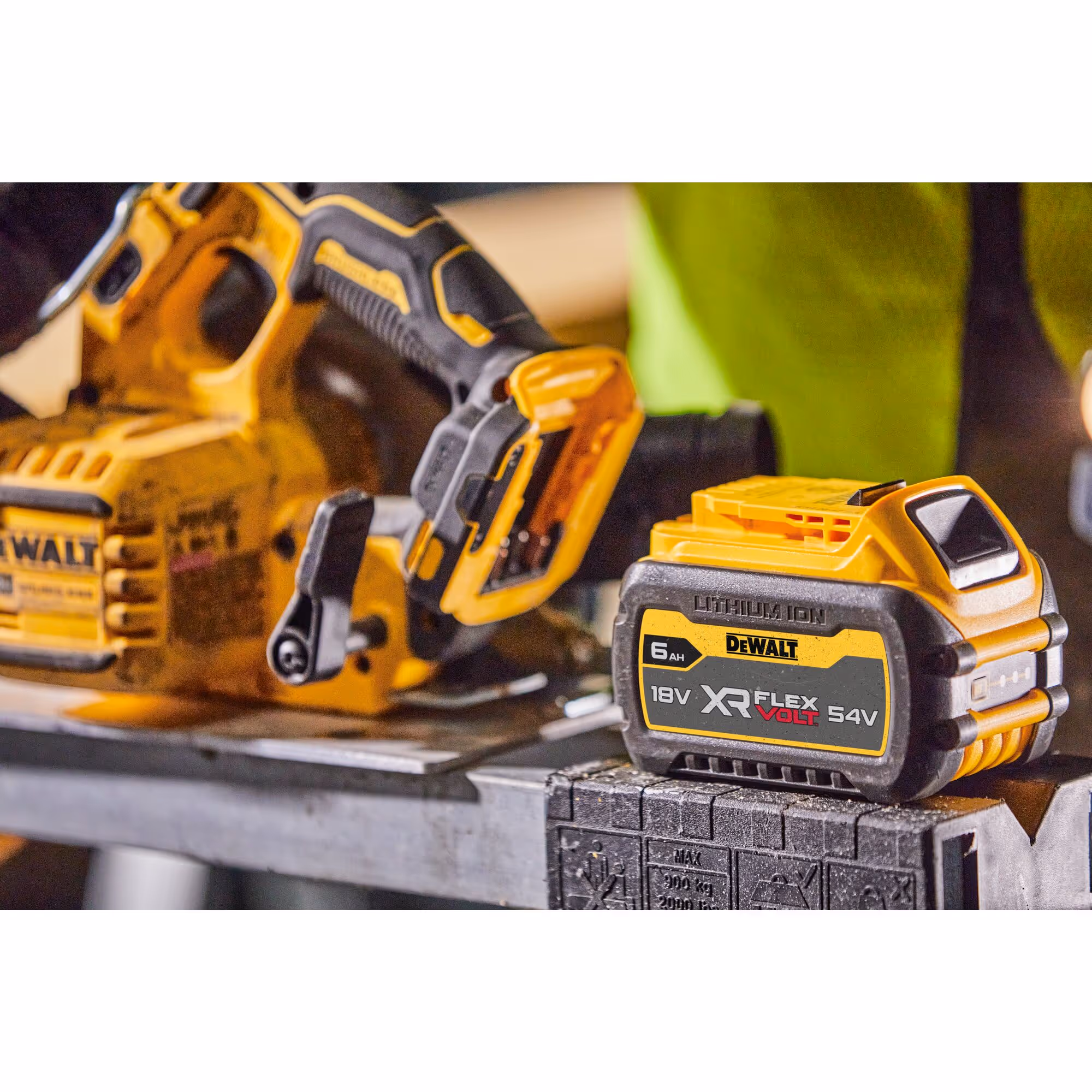 Scie circulaire XR 18V ADVANTAGE Brushless 190 mm Sans batterie ni chargeur