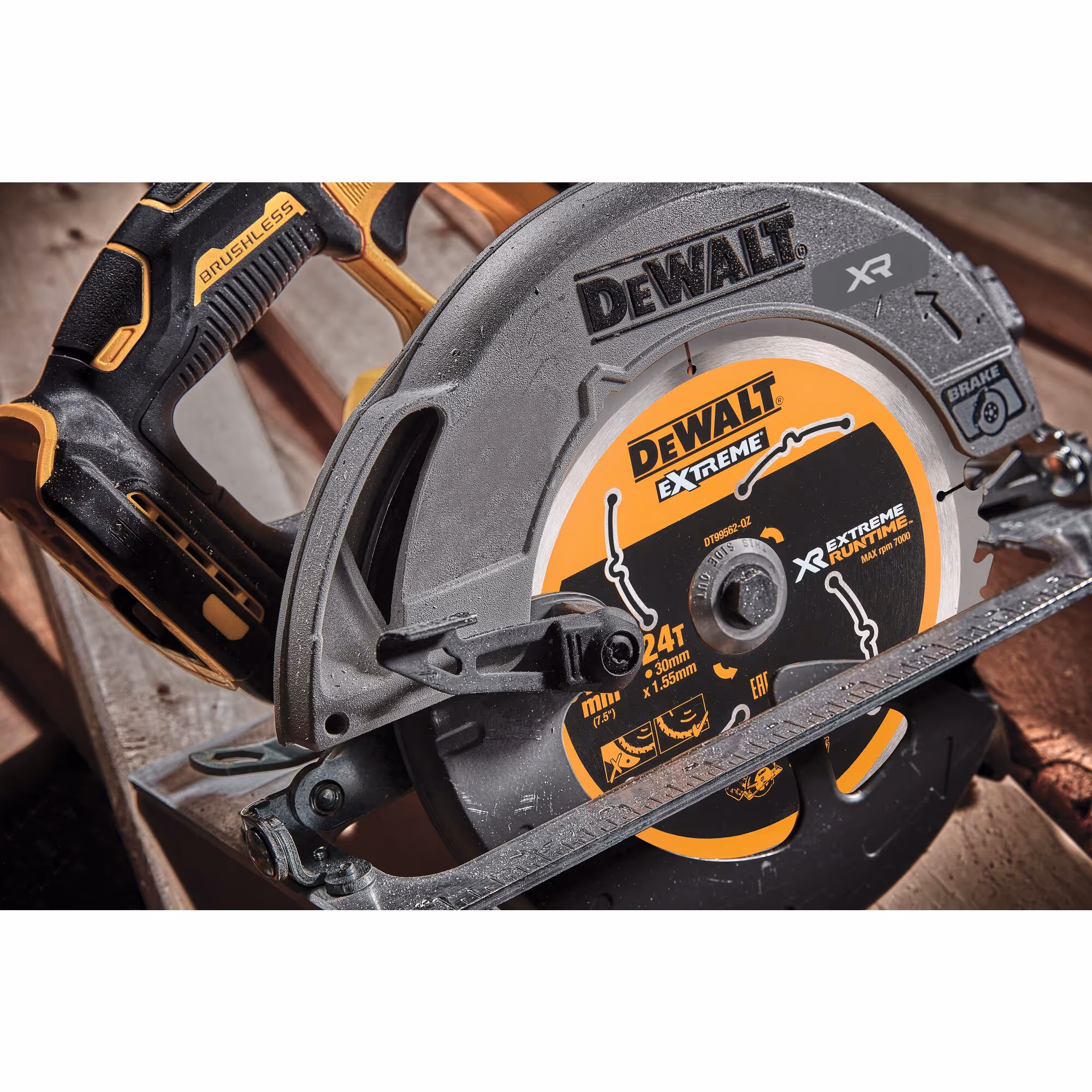 Scie circulaire XR 18V ADVANTAGE Brushless 190 mm Sans batterie ni chargeur