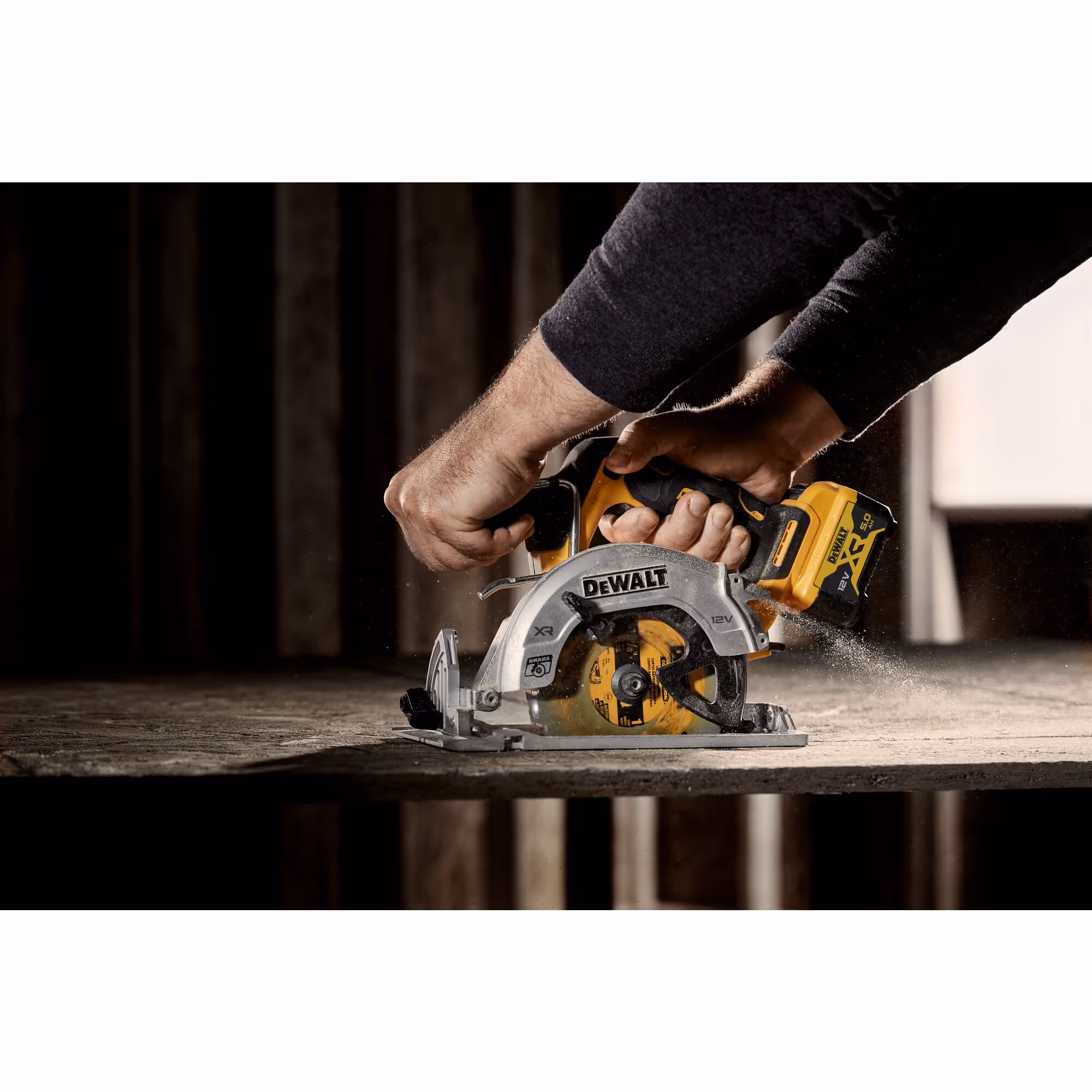 Scie circulaire XR 12V Brushless 140 mm Sans batterie ni chargeur