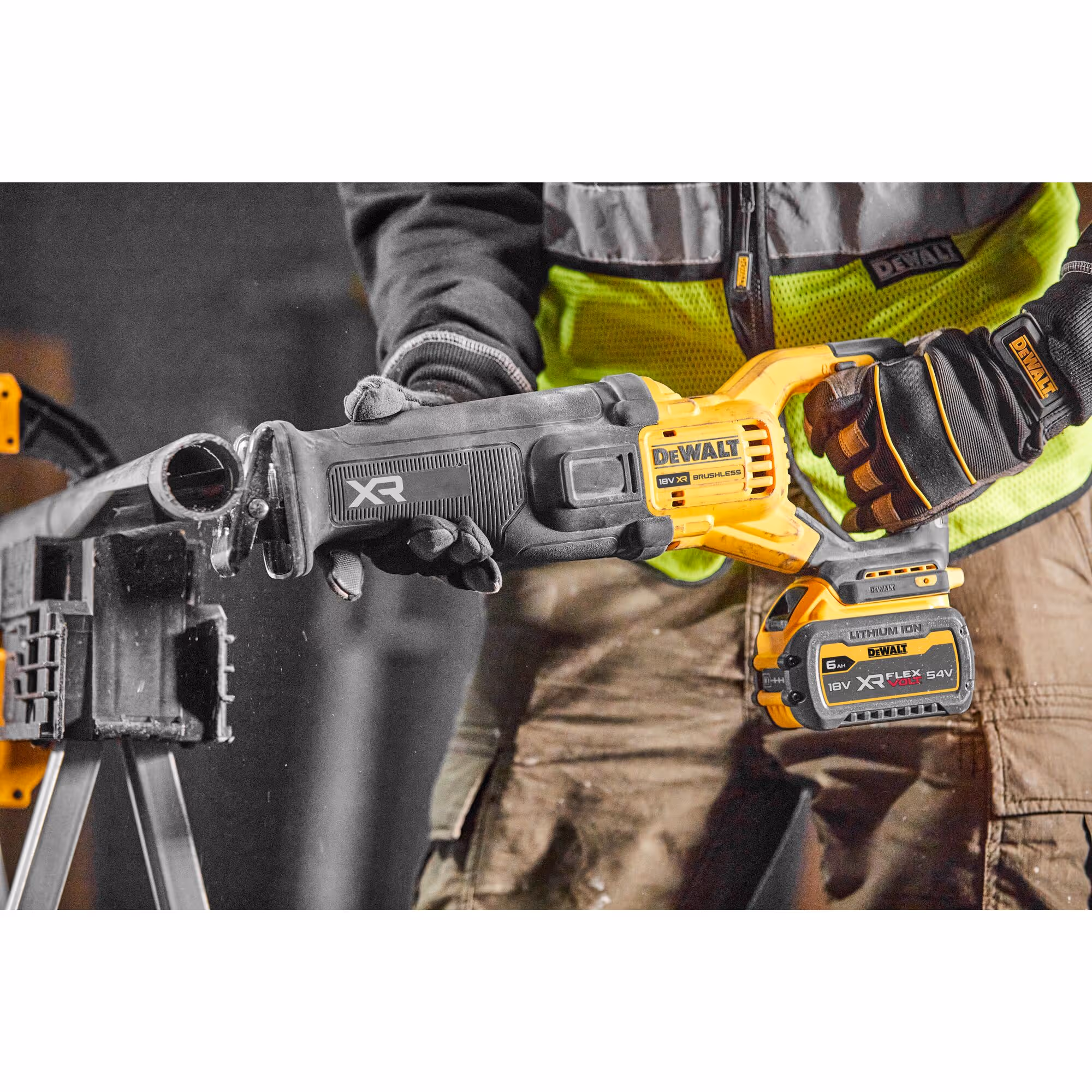 Scie sabre XR 18V ADVANTAGE 6Ah Li-Ion Brushless avec batterie