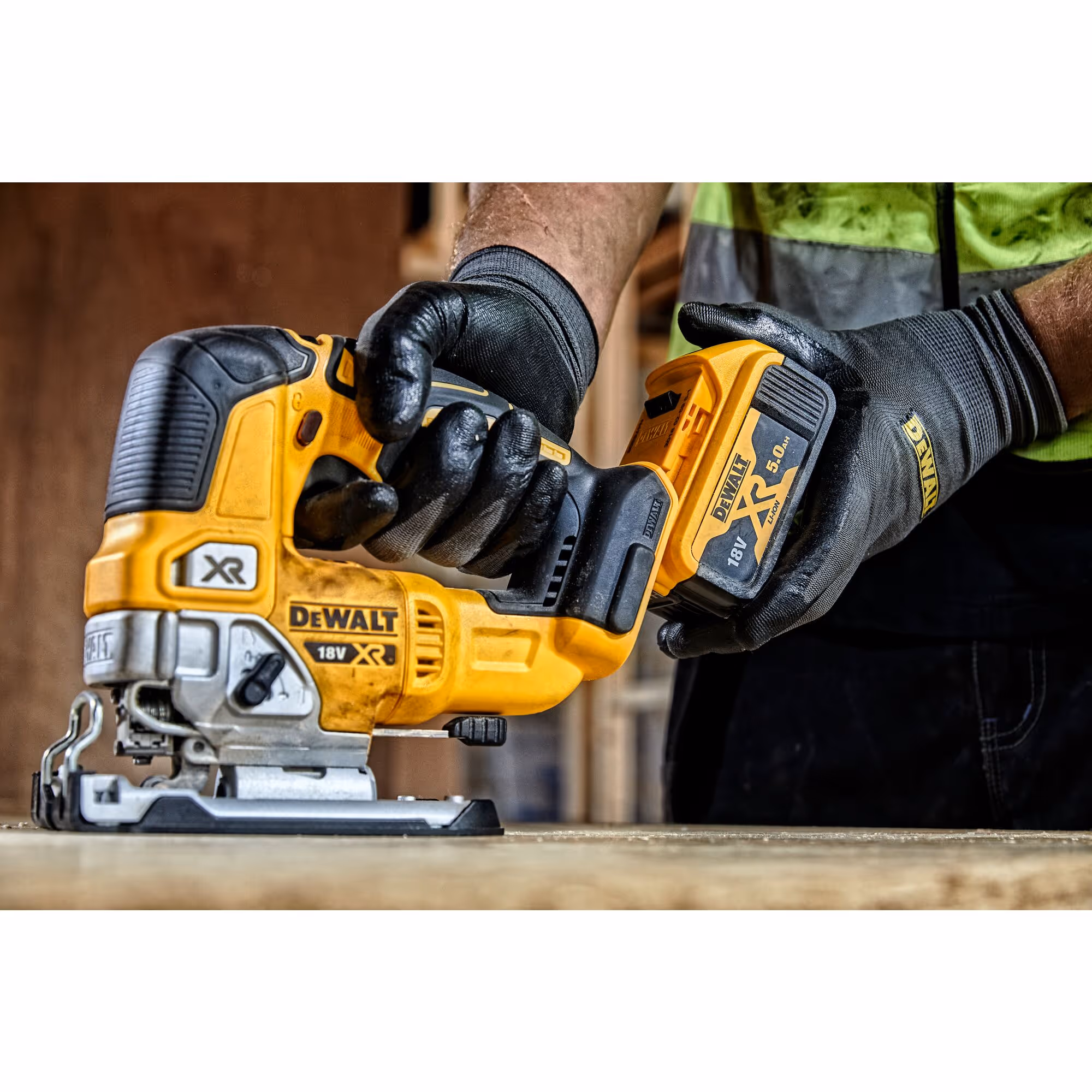 Scie sauteuse à poignée supérieure XR 18V 5Ah Li-Ion Brushless avec batteries
