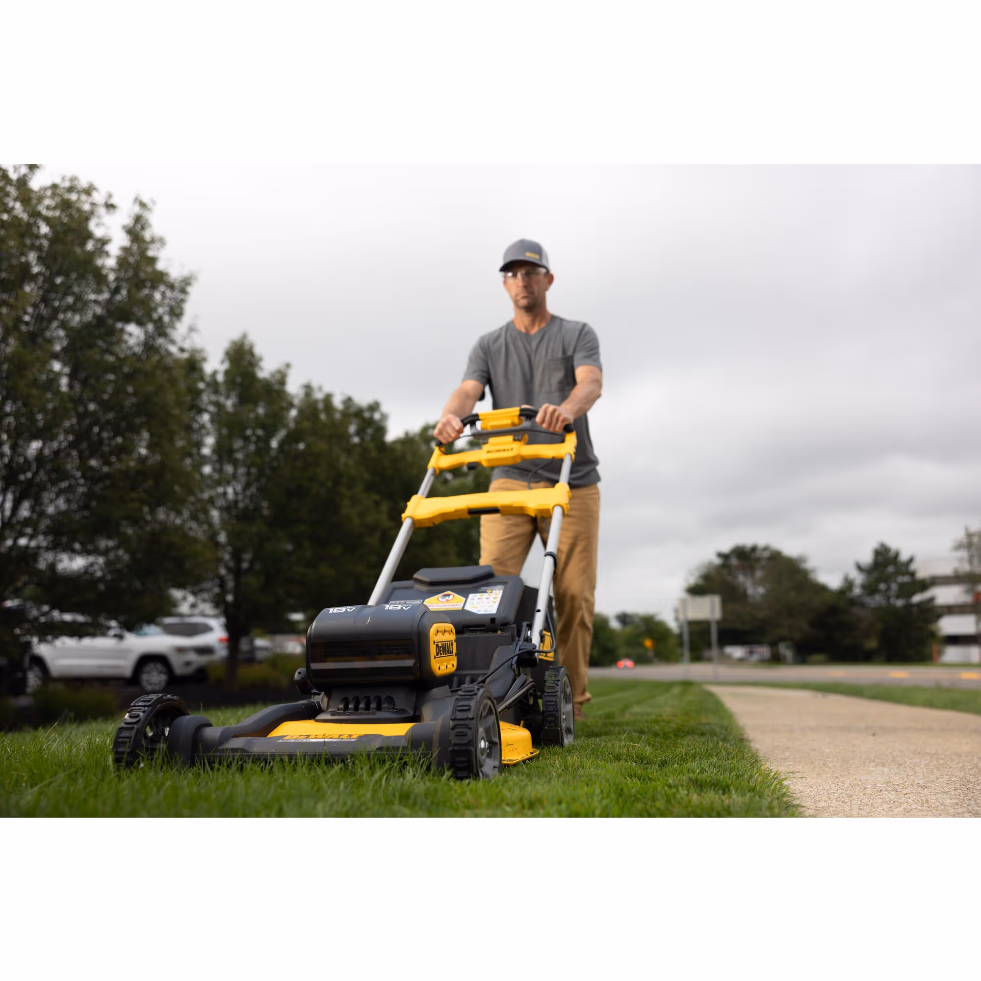 Tondeuse 53 cm XR 2 X 18V Brushless - autopropulsée