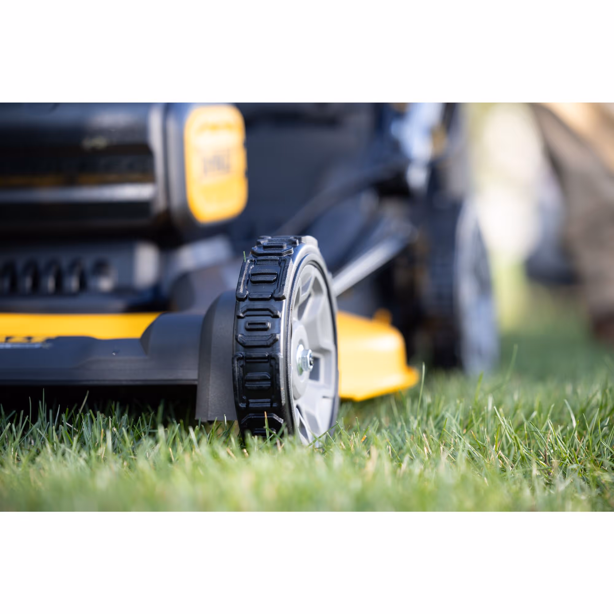Tondeuse 53 cm XR 2 X 18V Brushless