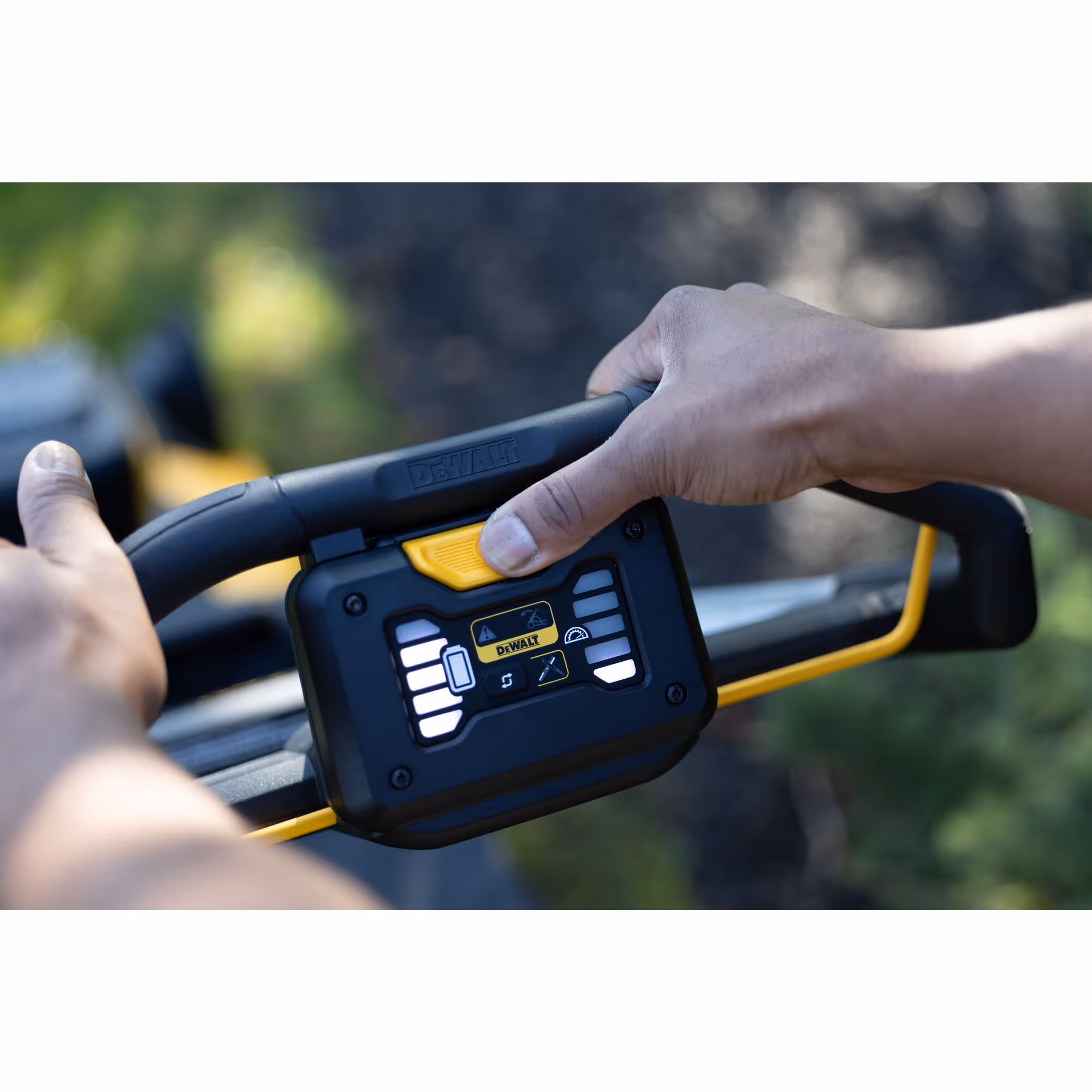Tondeuse 53 cm XR 2 X 18V Brushless