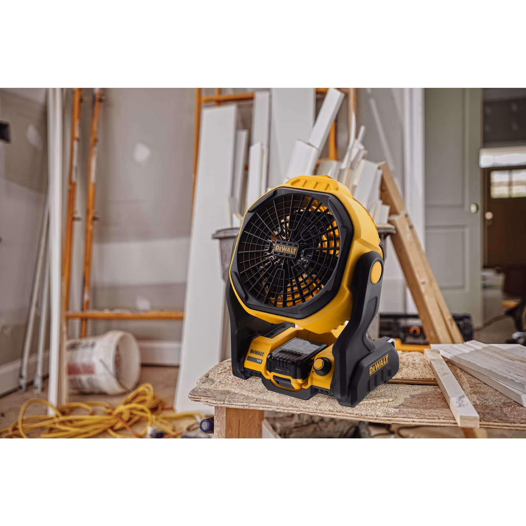Ventilateur XR 18V sans batterie ni chargeur