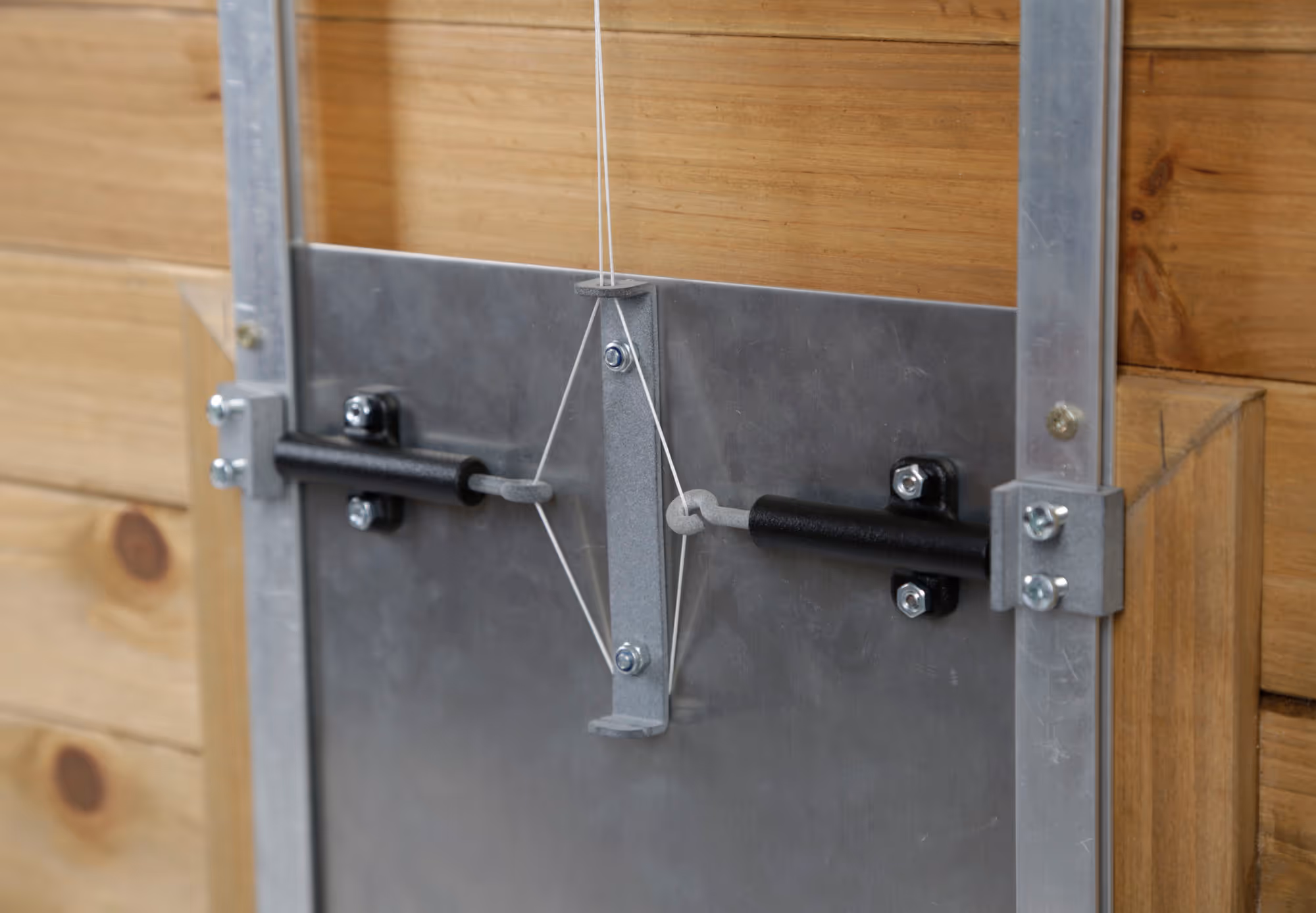 Verrouillage automatique porte poulailler automatique