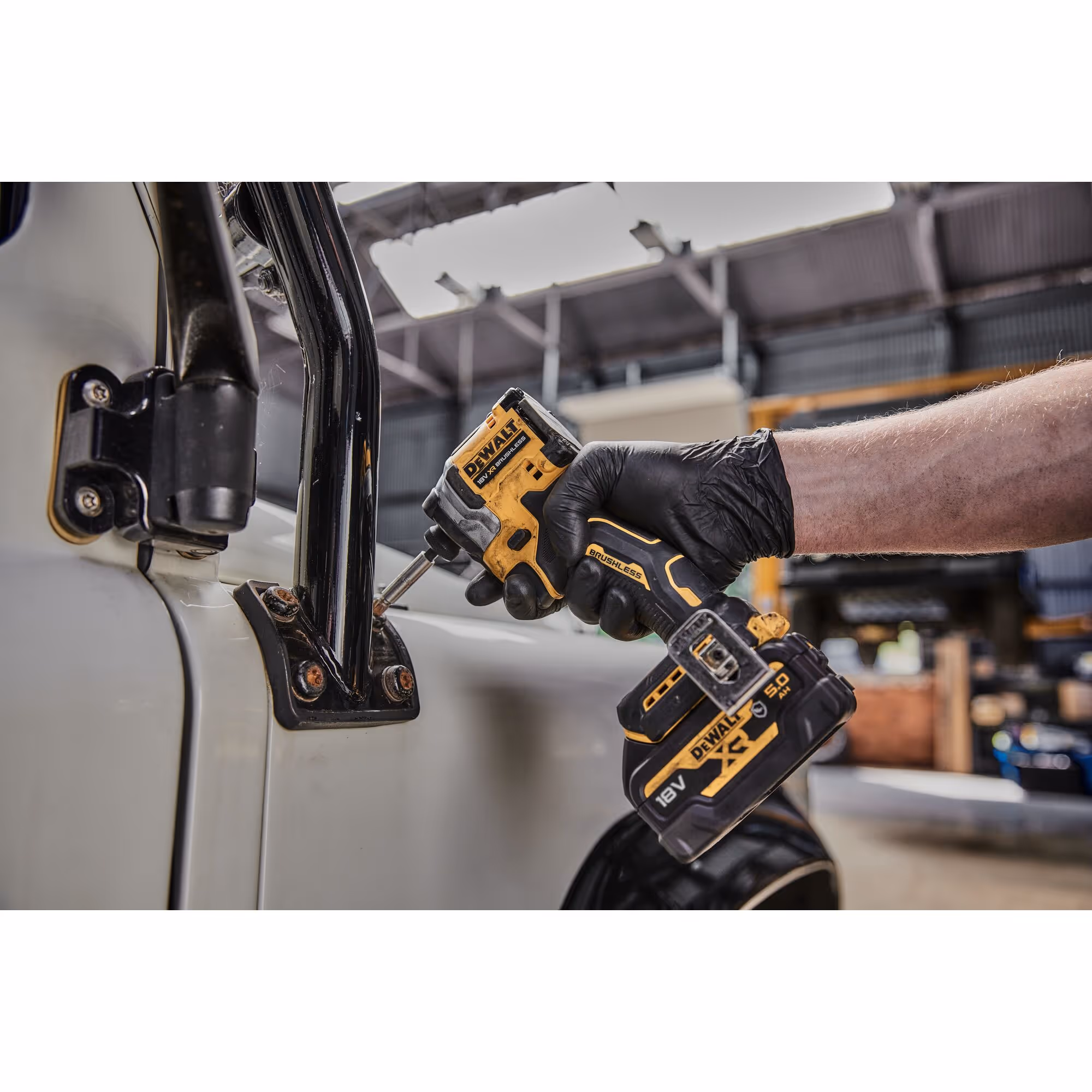 Visseuse à chocs ultra compacte XR 18V Brushless - sans batterie ni chargeur